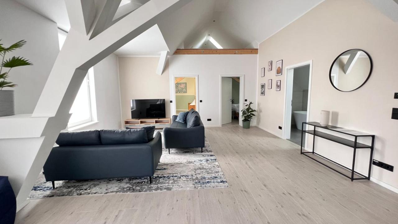 New Nomads Ferienwohnung Am See Цоссен Экстерьер фото