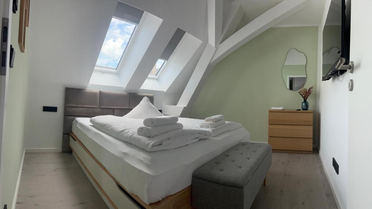 New Nomads Ferienwohnung Am See Цоссен Экстерьер фото