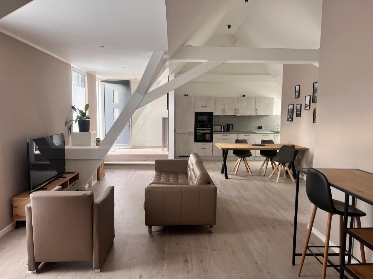 New Nomads Ferienwohnung Am See Цоссен Экстерьер фото